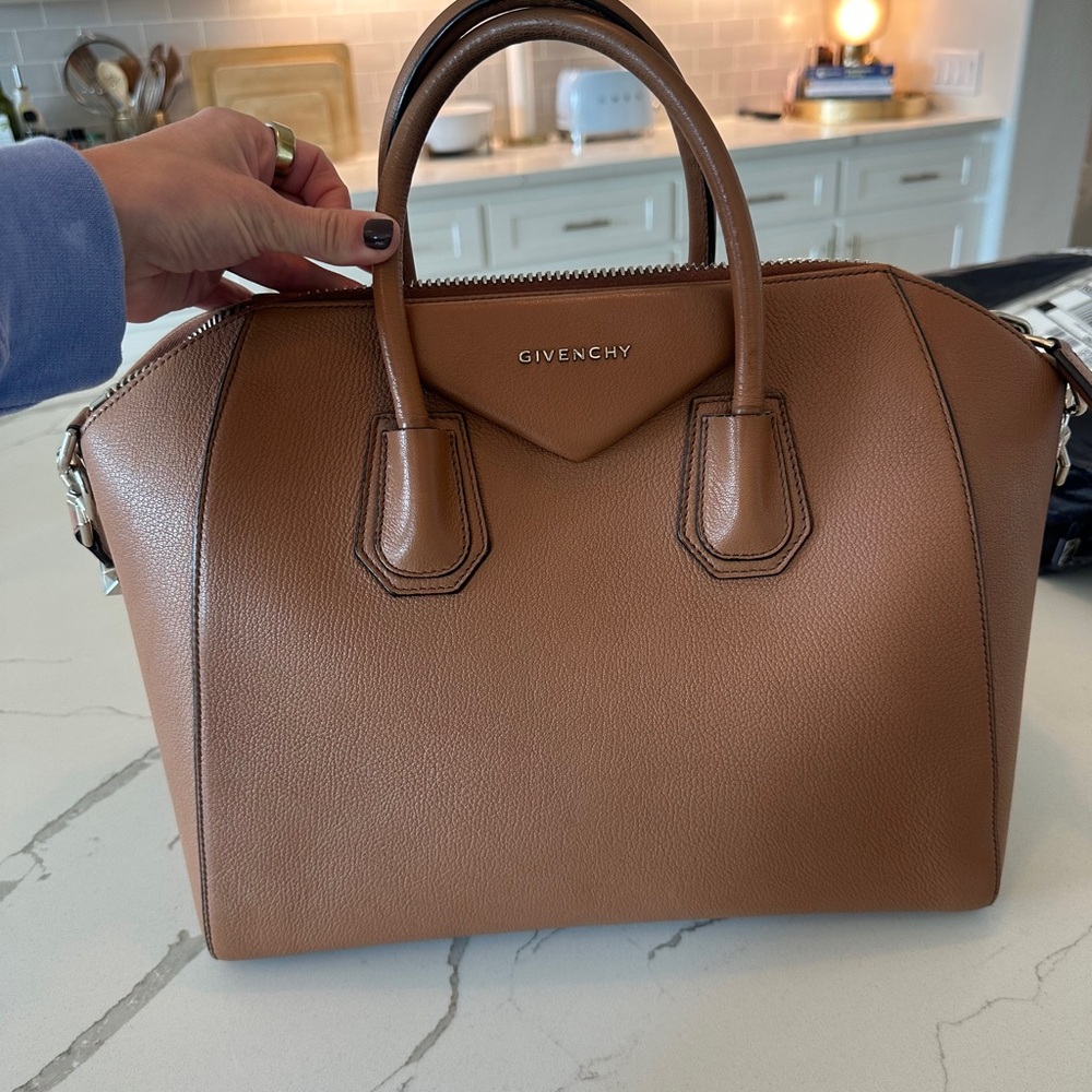 Givenchy Medium Antigona Handbag